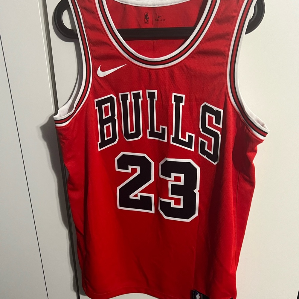 Nike Red Bulls Michael Jordan jersey authentic sz 48 / medium